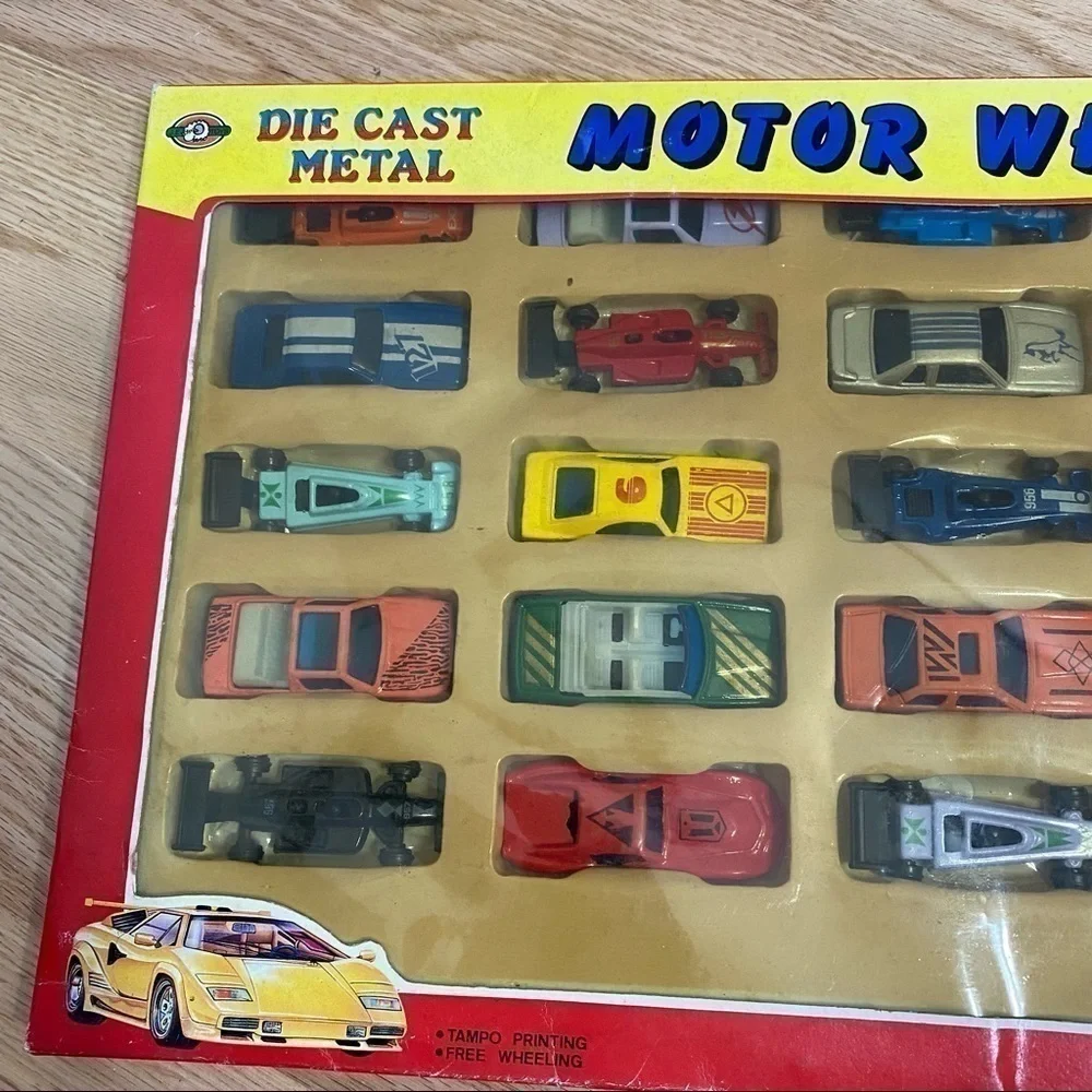 Vintage Motor Wheels Die Cast Metal Cars NWT 25 Kids Toy